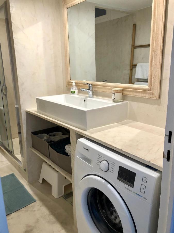 Charming And Modernly Designed 2 Bedroom - Old Town Antibes Esterno foto
